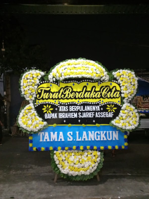 Papan Bunga Duka di Tegalwaru